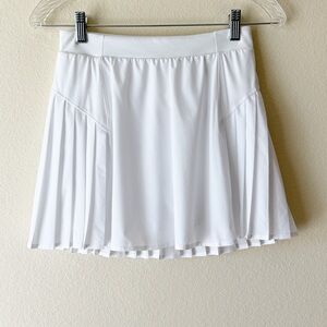 SPANX Get Moving Pleated Skort in White Athletic Tennis and Golf Mini Skirt